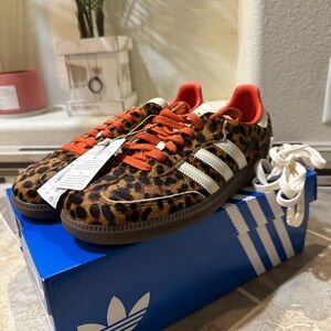 Do not purchase. Sold on another platform